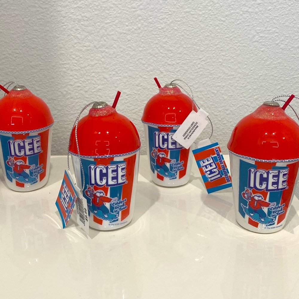 NWT  Set of (4) Icee Decoupage Shatterproof Christmas Ornaments by RUZ